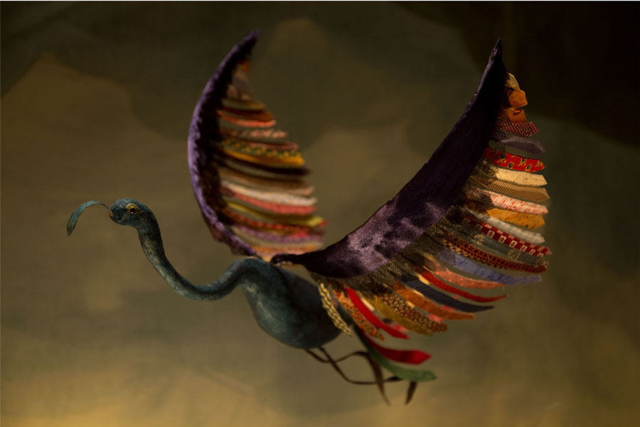 oiseau marionnette en volume et cravates